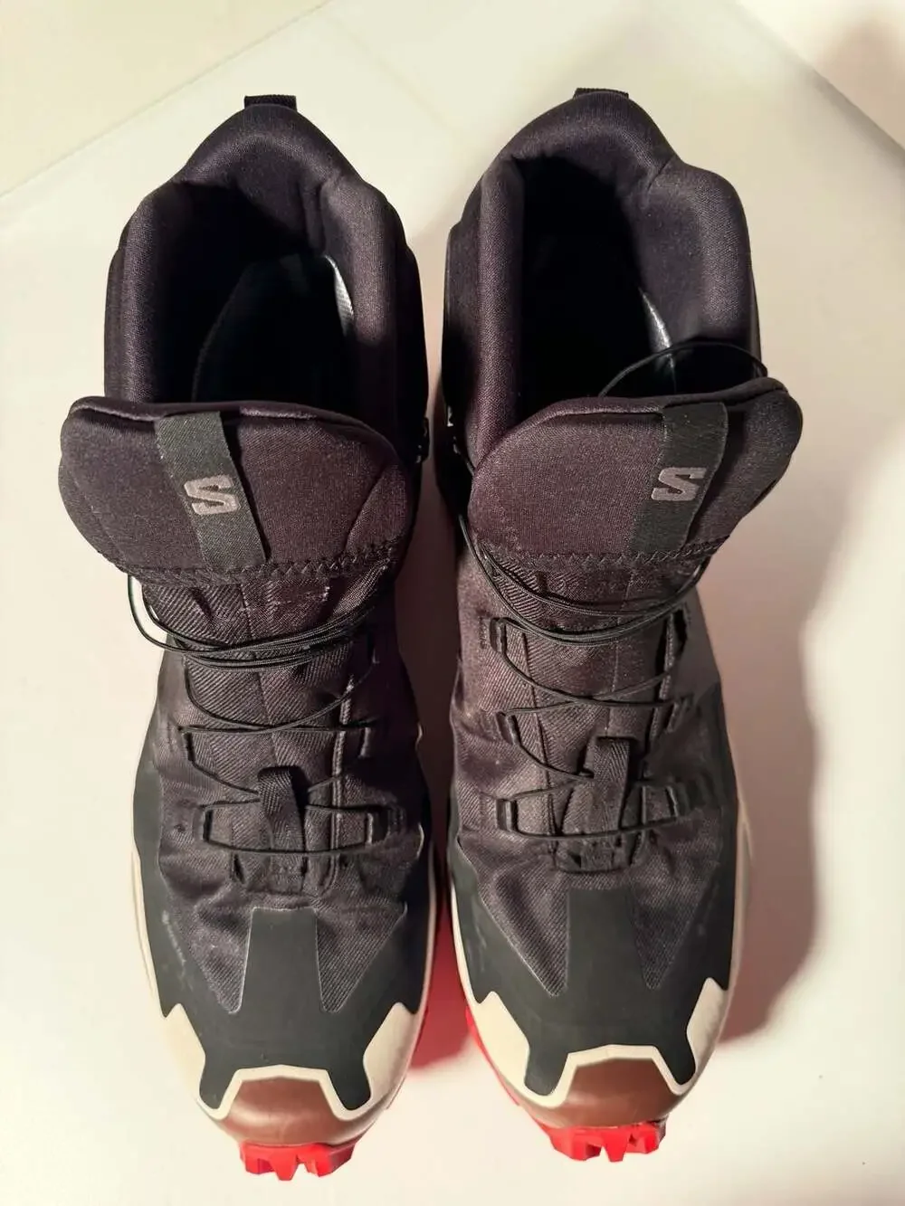 Salomon pre owned
